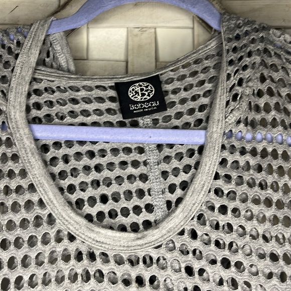 Bobeau top with hood - Picture 2 of 3